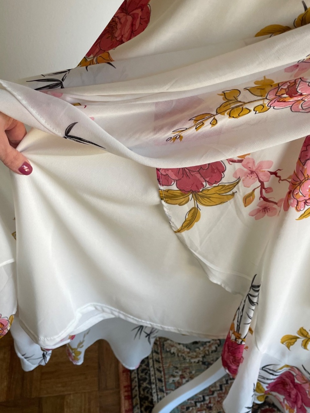 City Chic Floral Chiffon Flutter Sleeve Wrap Maxi-Dress in Pink & Cream, Size 16 - Picture 6 of 11